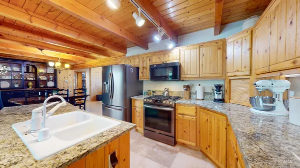$1,299,000 | 1314 River Road, Buhl, ID 83316