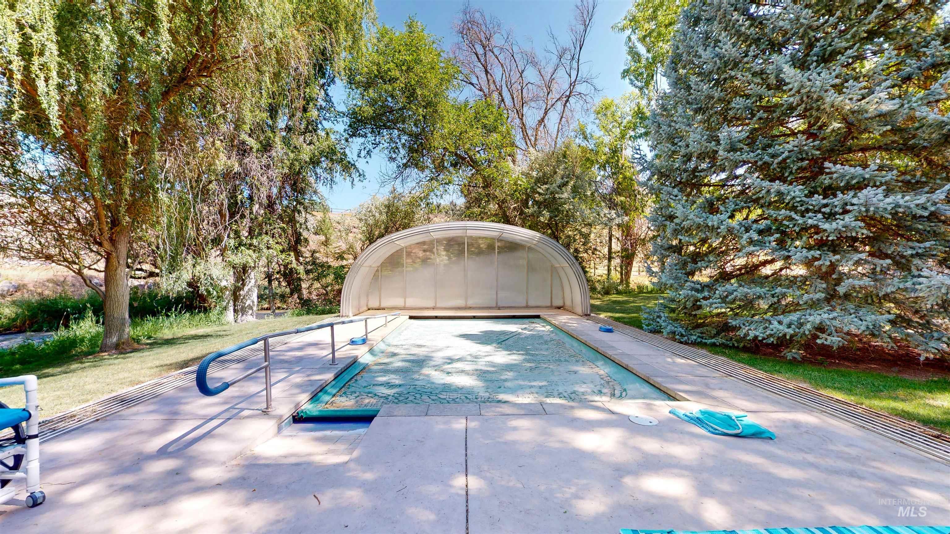 1314 River Road Buhl, ID 83316 - Photo 35 of 45 View of swimming pool