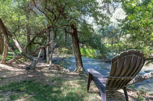 $1,299,000 | 1314 River Road, Buhl, ID 83316