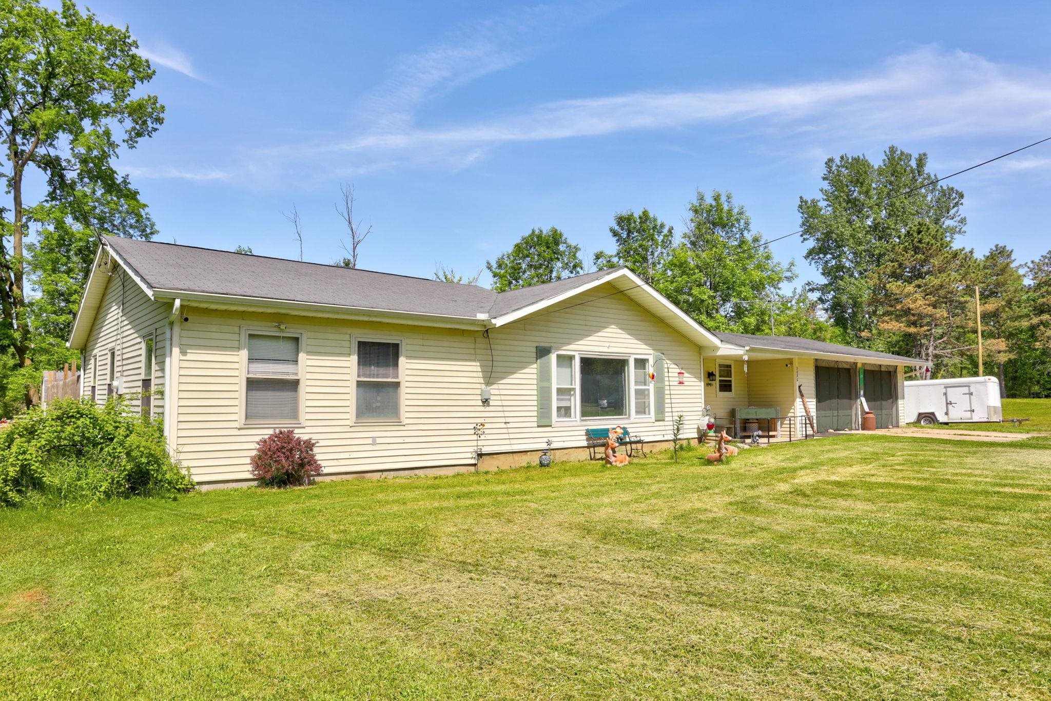 2080 South Sheridan Road Caro, MI 48723 - Photo 4 of 35