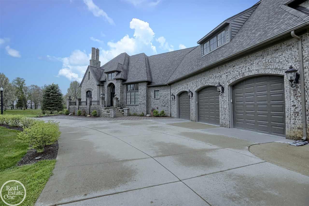 73051 Caldwell Lane Romeo, MI 48065 - Photo 3 of 60 50022329-2.JPG