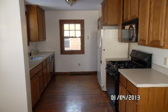 2301 Tipperary Road Kalamazoo, MI 49008 - Photo 5 of 10 Additional Photo