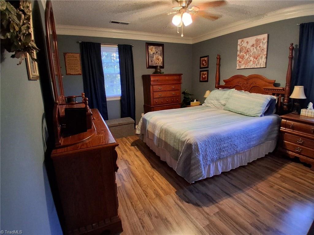 206 Bessemer Court King, NC 27021 - Photo 20 of 43