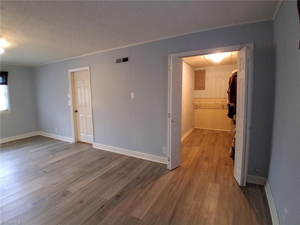 206 Bessemer Court King, NC 27021 - Photo 37 of 43