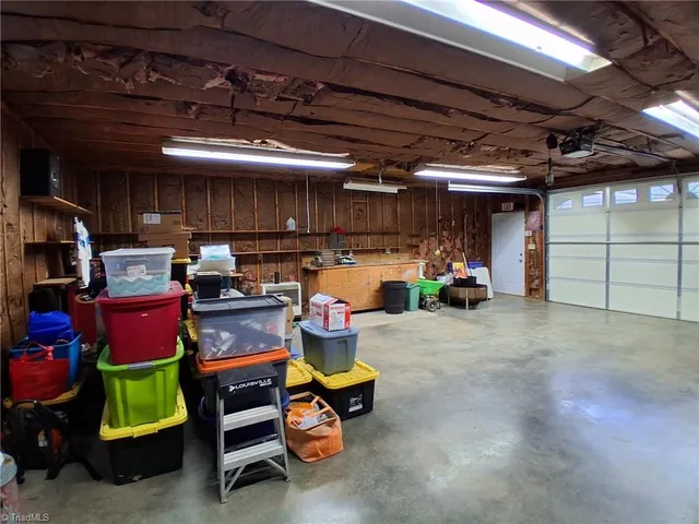 $286,500 | 206 Bessemer Court, King, NC 27021