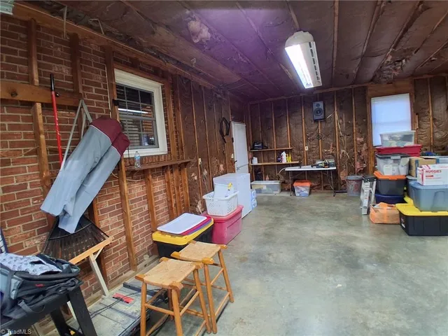 $286,500 | 206 Bessemer Court, King, NC 27021