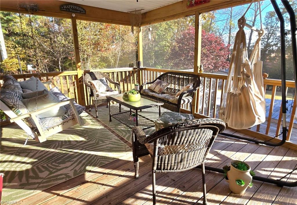 206 Bessemer Court King, NC 27021 - Photo 6 of 43