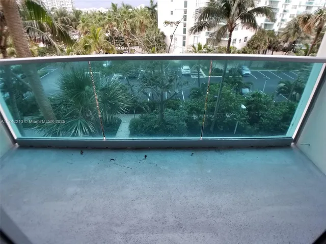 $2,200 | 4001 South Ocean Drive, Unit 4H, Hollywood, FL 33019