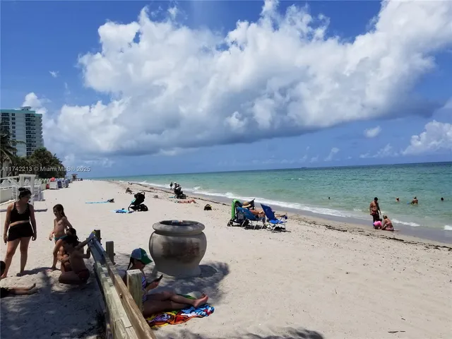 $2,200 | 4001 South Ocean Drive, Unit 4H, Hollywood, FL 33019