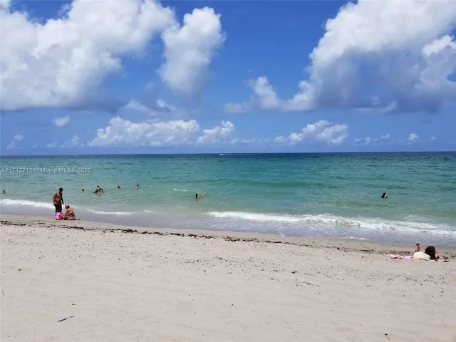 $2,200 | 4001 South Ocean Drive, Unit 4H, Hollywood, FL 33019