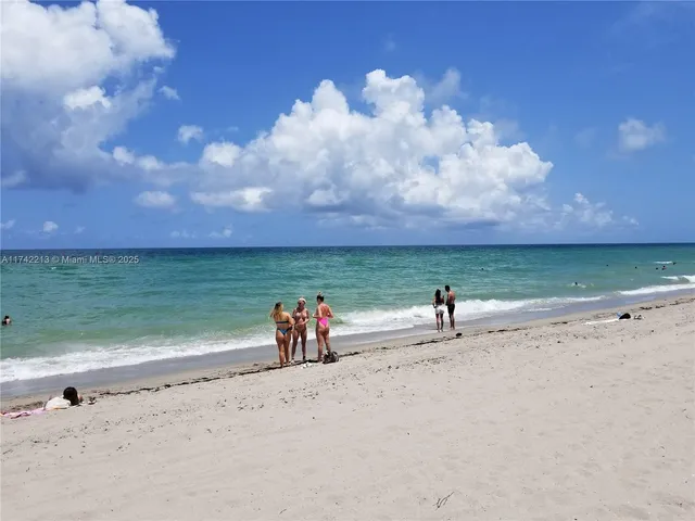 $2,200 | 4001 South Ocean Drive, Unit 4H, Hollywood, FL 33019