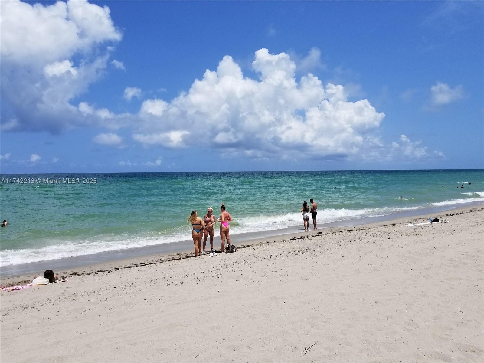 4001 South Ocean Drive, Unit 4H Hollywood, FL 33019 - Photo 32 of 33