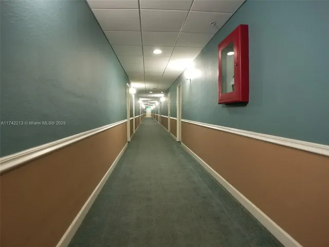 $2,200 | 4001 South Ocean Drive, Unit 4H, Hollywood, FL 33019