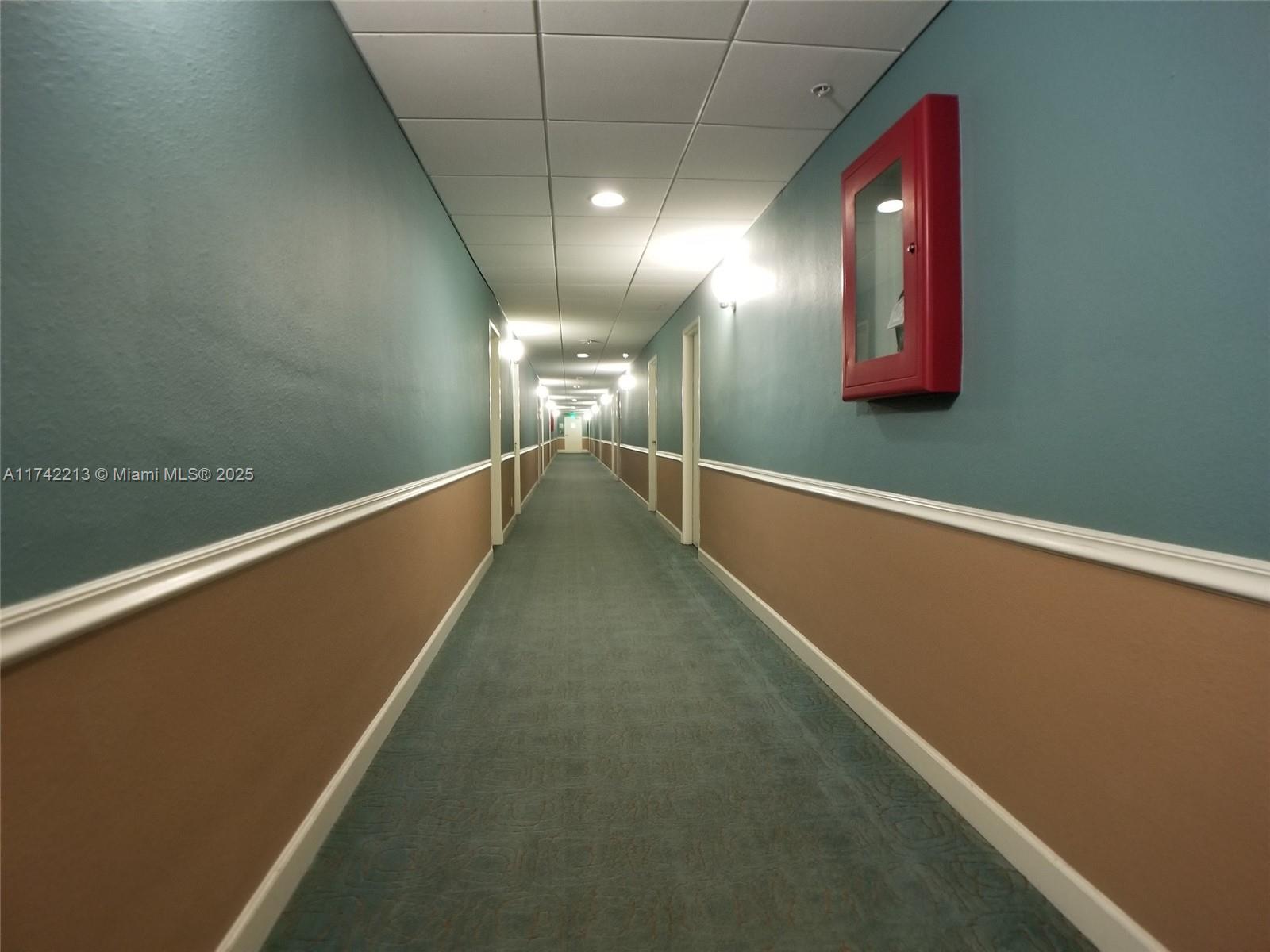 4001 South Ocean Drive, Unit 4H Hollywood, FL 33019 - Photo 9 of 33