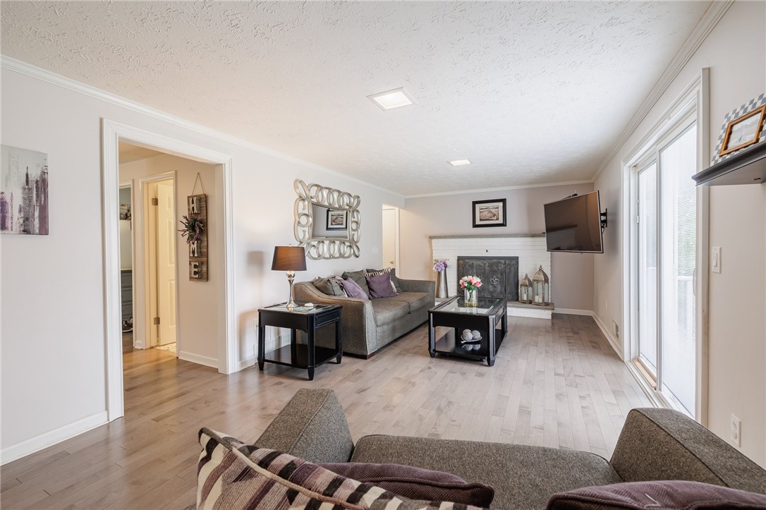 211 Vineyard Drive Greece, NY 14616 - Photo 11 of 28