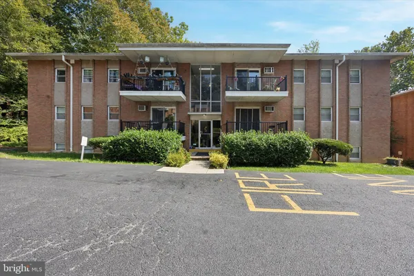 $115,000 | 302 River Road, Unit D8, Wilmington, DE 19809