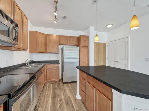 $1,800 | 10176 Park Meadows Drive, Unit 2217, Lone Tree, CO 80124