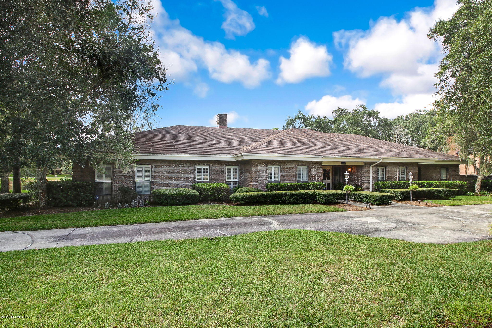 8487 Hollyridge Road Jacksonville, FL 32256 - Photo 2 of 88 Exterior Front