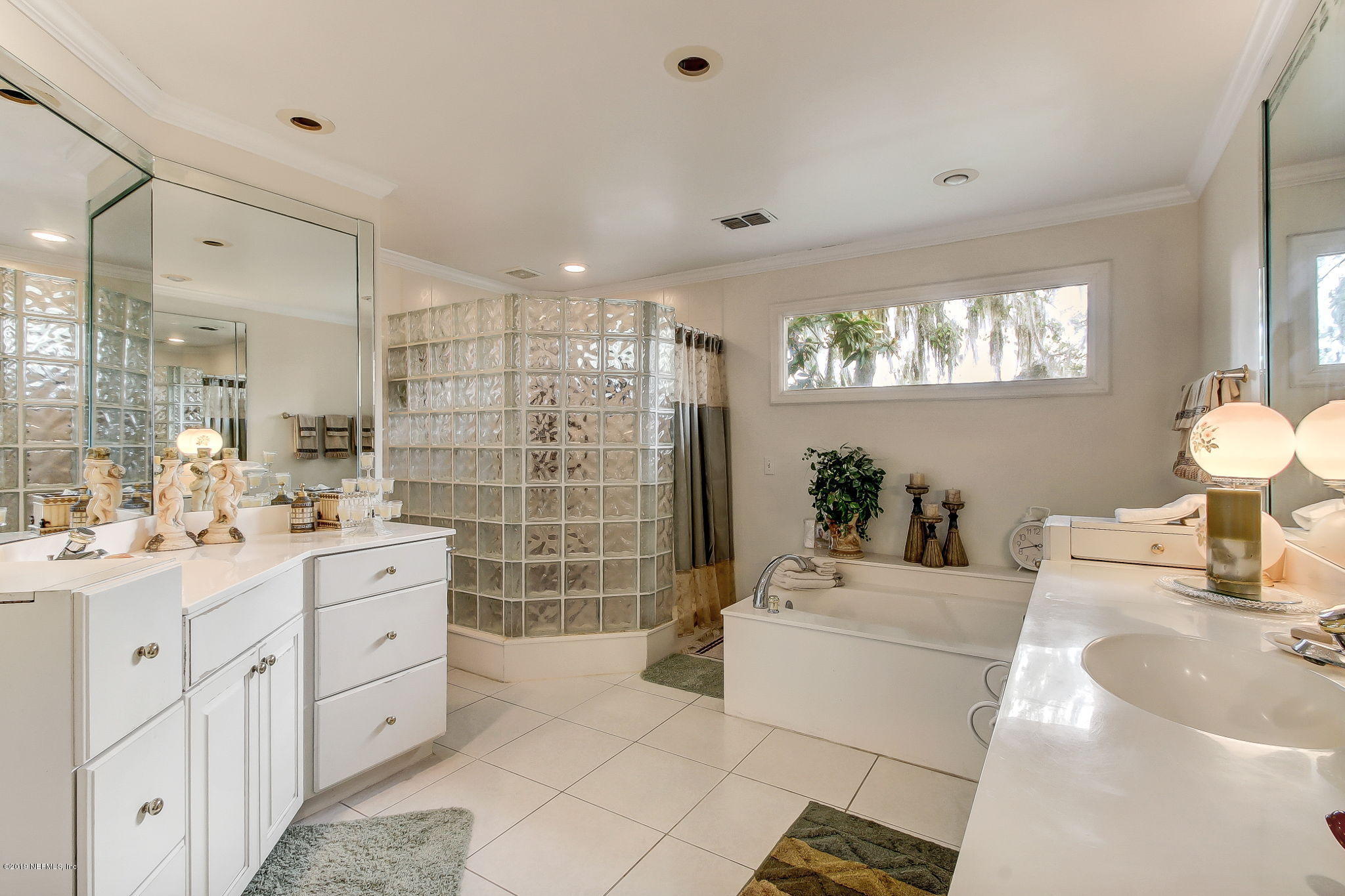 8487 Hollyridge Road Jacksonville, FL 32256 - Photo 36 of 88 Master Bathroom