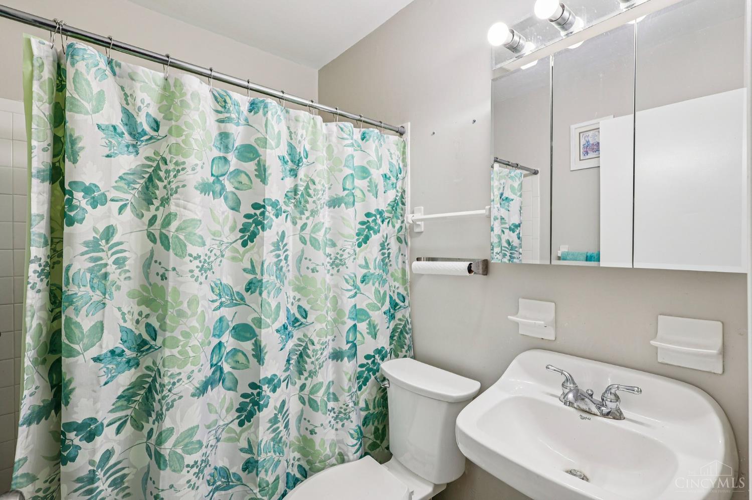 490 West Market Street Springboro, OH 45066 - Photo 22 of 37