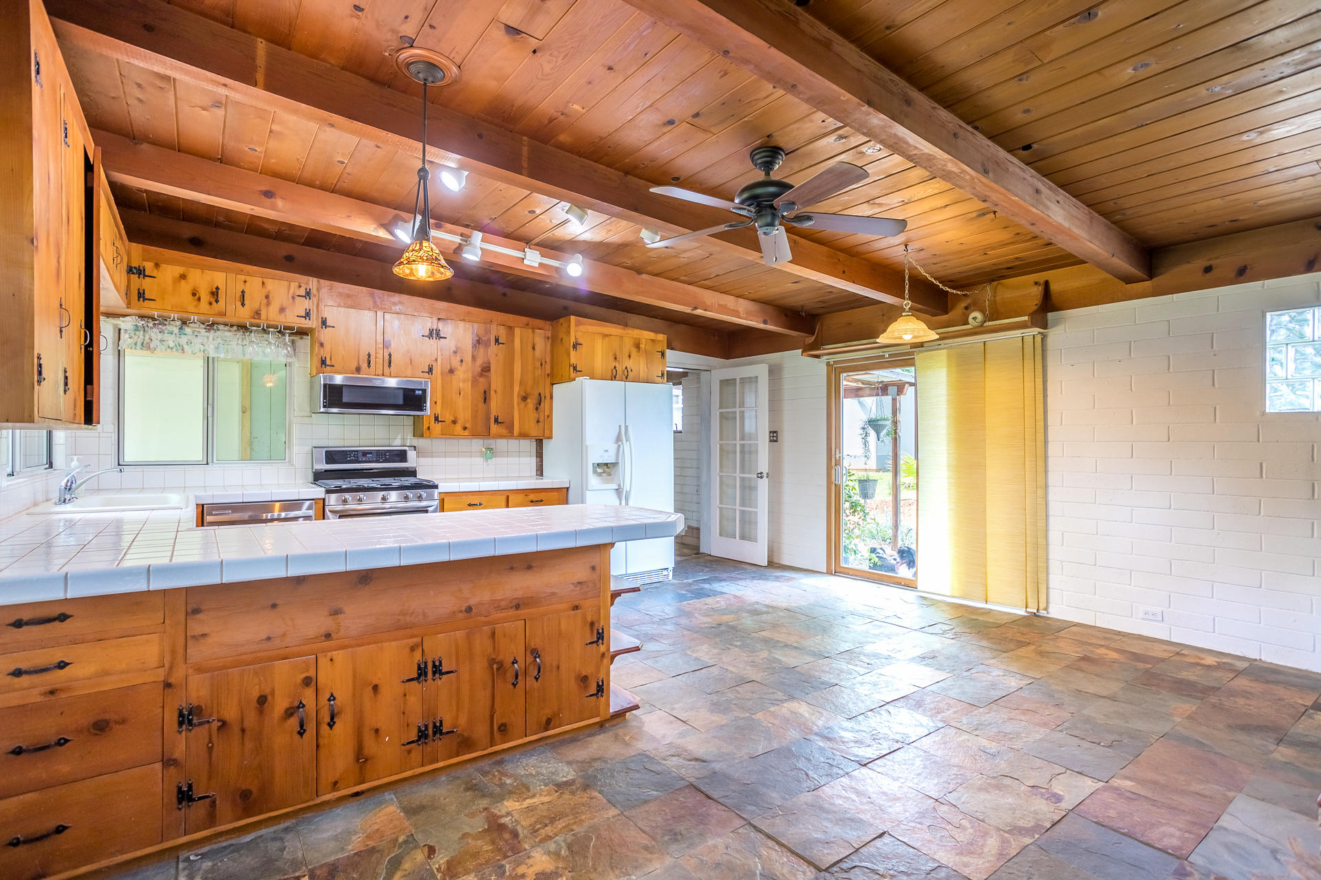 22437 Adobe Road Cottonwood, CA 96022 - Photo 9 of 28 25 kitchen dining