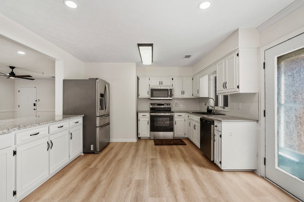 4418 Hedingham Lane Columbus, GA 31907 - Photo 8 of 29