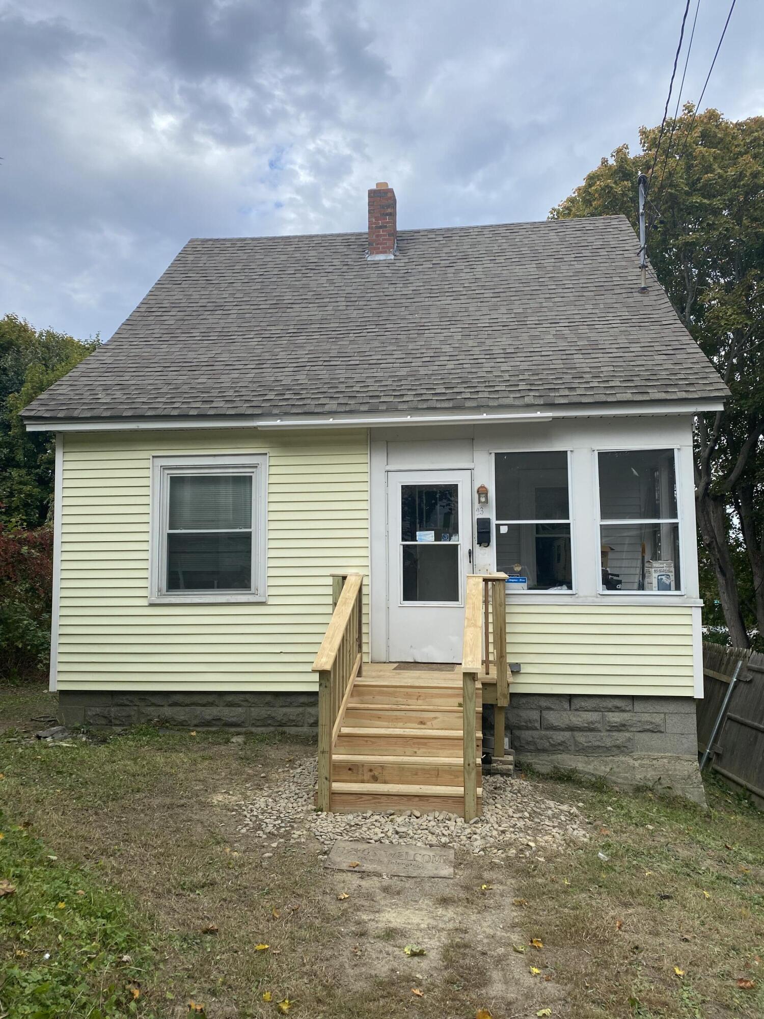 43 Dillingham Street Bangor, ME 04401 - Photo 1 of 10 IMG-9752 (2)