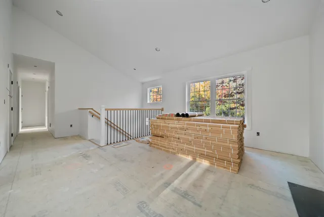 $724,900 | 80 Bypass 28, Derry, NH 03038