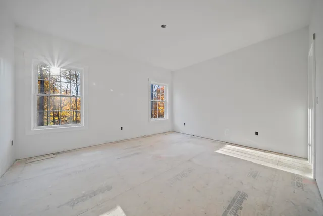 $724,900 | 80 Bypass 28, Derry, NH 03038