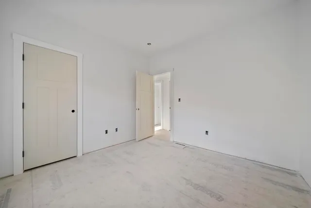 $724,900 | 80 Bypass 28, Derry, NH 03038