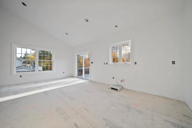 $724,900 | 80 Bypass 28, Derry, NH 03038