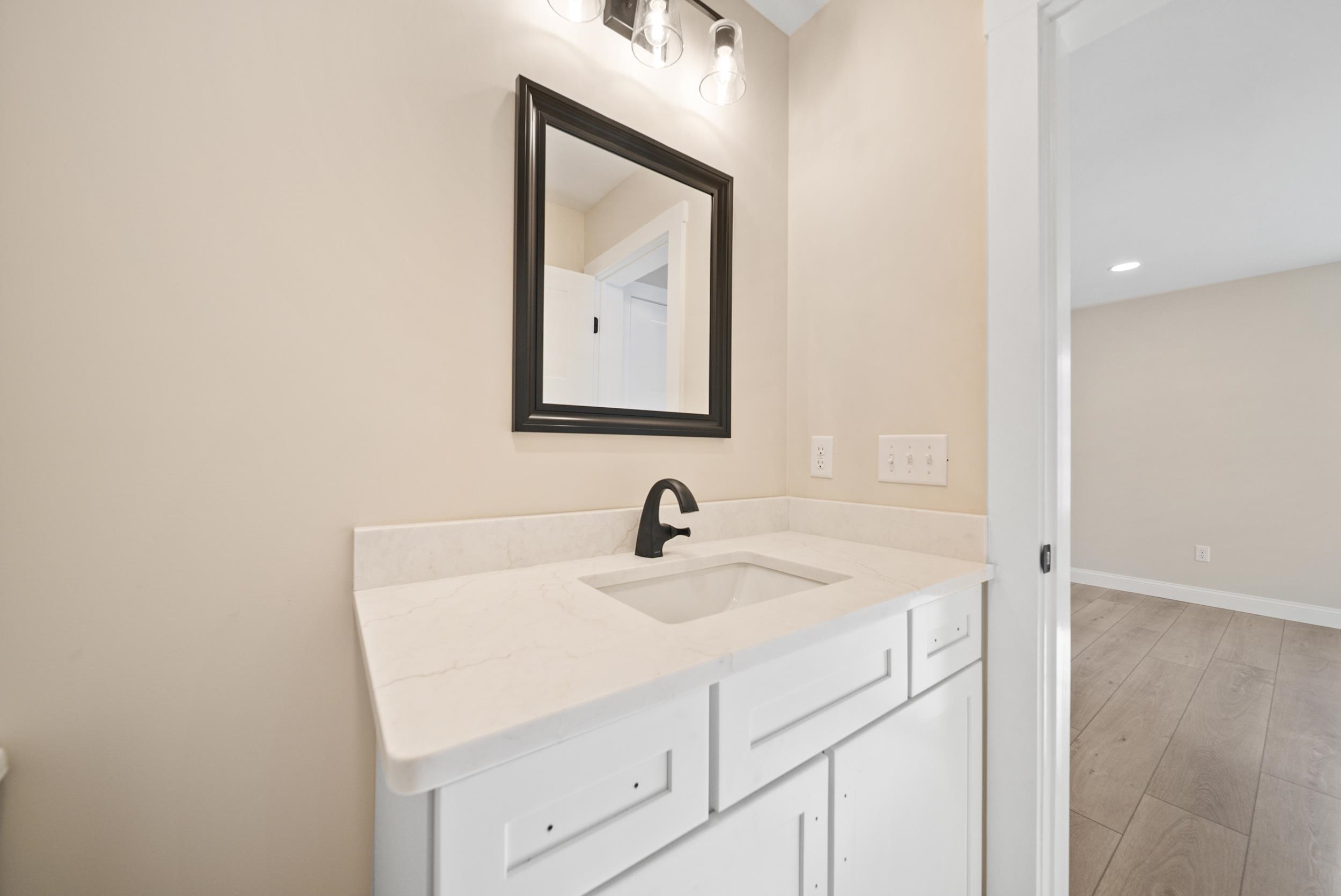 80 Bypass 28 Derry, NH 03038 - Photo 38 of 44