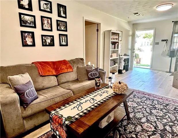 $1,900 | 945 Brockenbraugh Court, Metairie, LA 70005