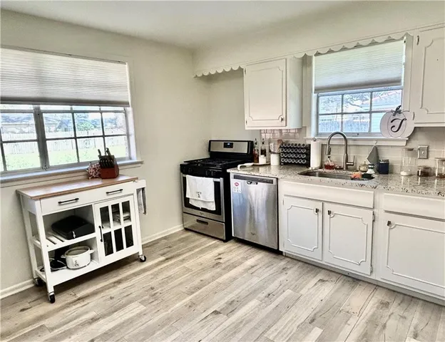 $1,900 | 945 Brockenbraugh Court, Metairie, LA 70005