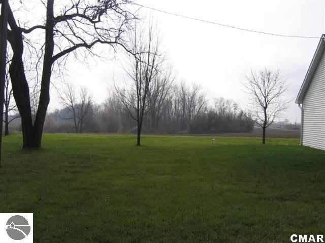 4199 South Shepherd Road Mount Pleasant, MI 48858 - Photo 9 of 24 1771378-8.JPG
