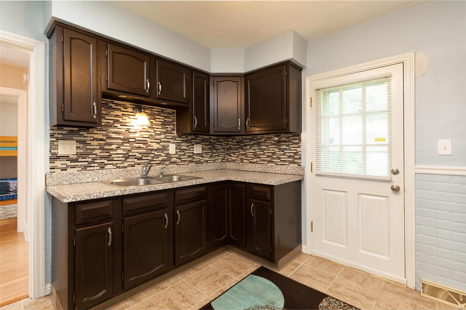 6219 Weber Road St. Louis, MO 63123 - Photo 6 of 16 Gallery Image 6