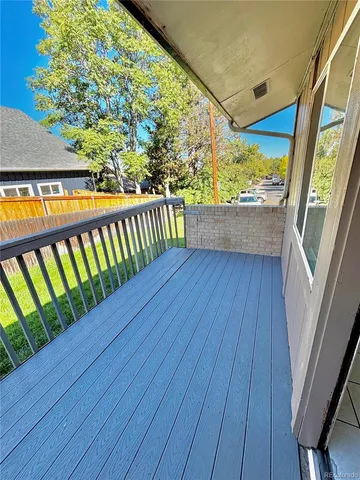 a view of outdoor space yard deck and patio