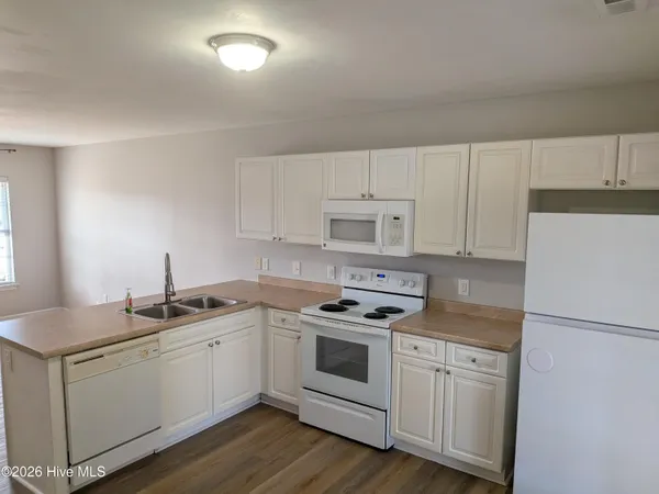 $1,900 | 8501 Heirloom Drive Northeast, Leland, NC 28451