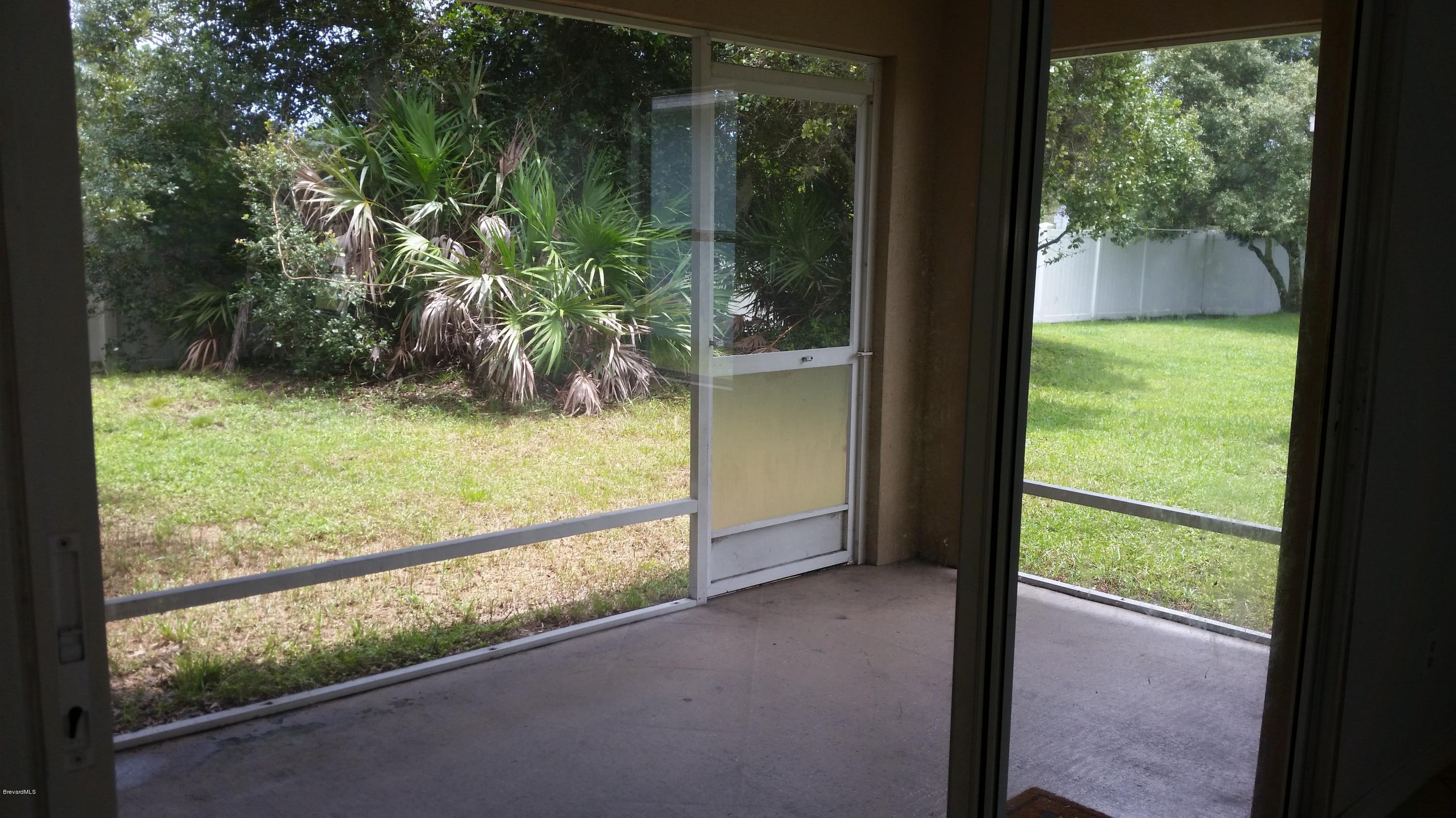 984 Tavernier Circle Northeast Palm Bay, FL 32905 - Photo 14 of 15 20150724_133414