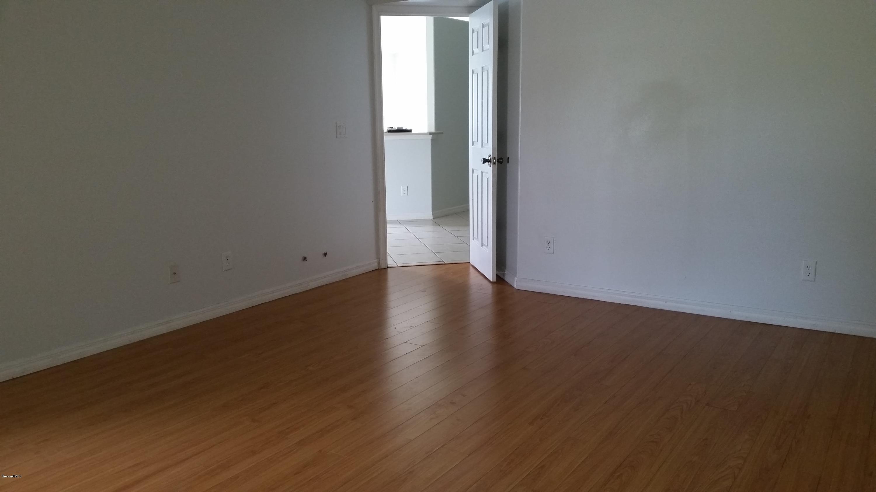 984 Tavernier Circle Northeast Palm Bay, FL 32905 - Photo 10 of 15 20150724_133327