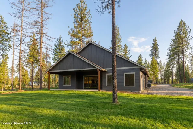 $798,000 | 53 Wallace Lane, Blanchard, ID 83804