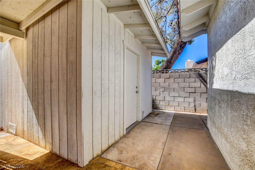 4367 South Mojave Road Las Vegas, NV 89121 - Photo 44 of 53 A well-maintained side passage provides convenient access and a secure outdoor area.