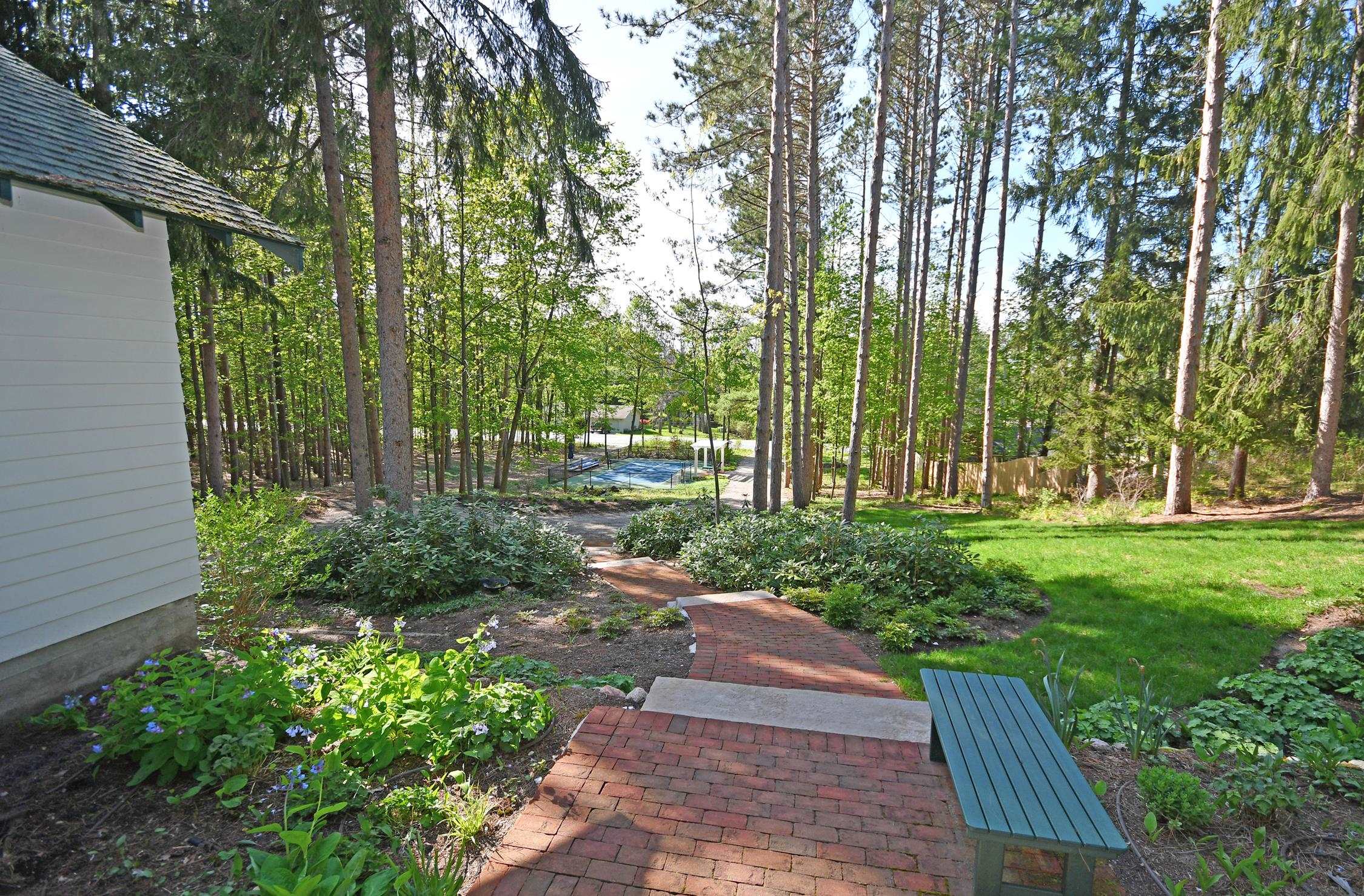 9017 South Dunns Farm Road Maple City, MI 49664 - Photo 9 of 72 1934035-79ec0f20-4477-4a37-abb4-13ba8f9182c7.JPG