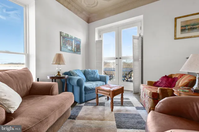 $2,800 | 809 Caroline Street, Unit 301, Fredericksburg, VA 22401