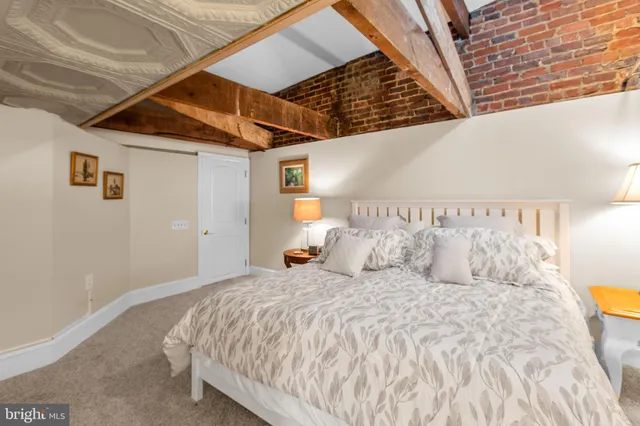 $2,800 | 809 Caroline Street, Unit 301, Fredericksburg, VA 22401