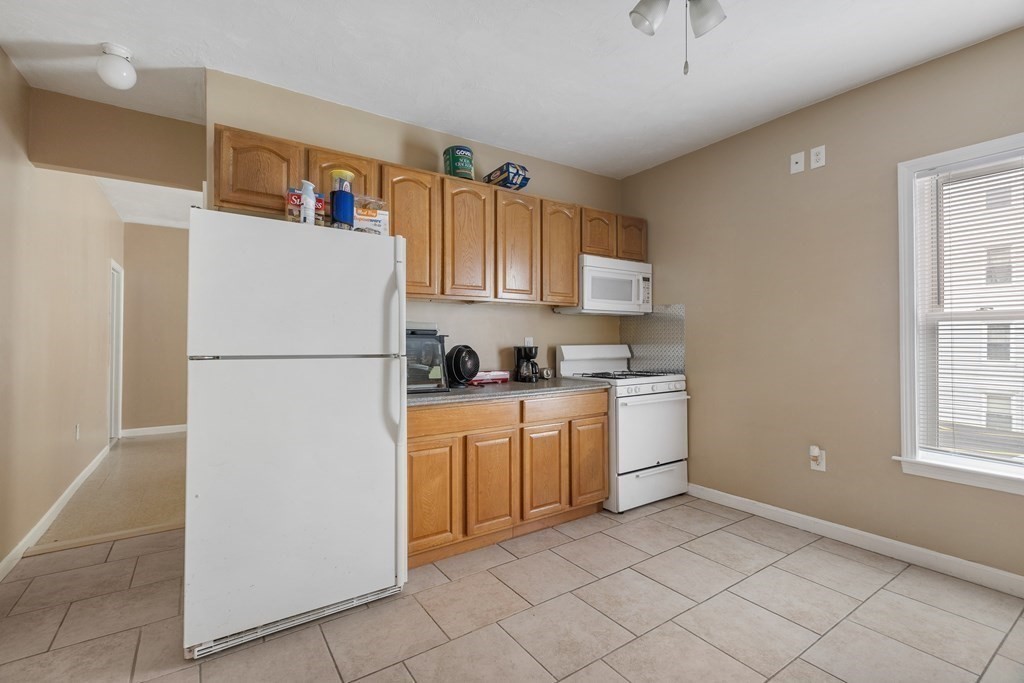 73 Merrifield Street Worcester, MA 01605 - Photo 5 of 29 Gallery Image 5