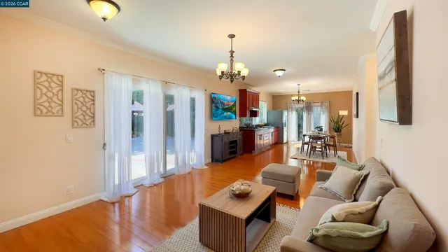 $1,225,000 | 909 Santa Lucia Drive, Pleasant Hill, CA 94523