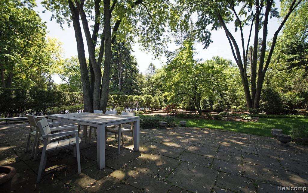 77 Stephens Road Grosse Pointe, MI 48236 - Photo 27 of 27 27-photo-web-1024x640-188649.jpg