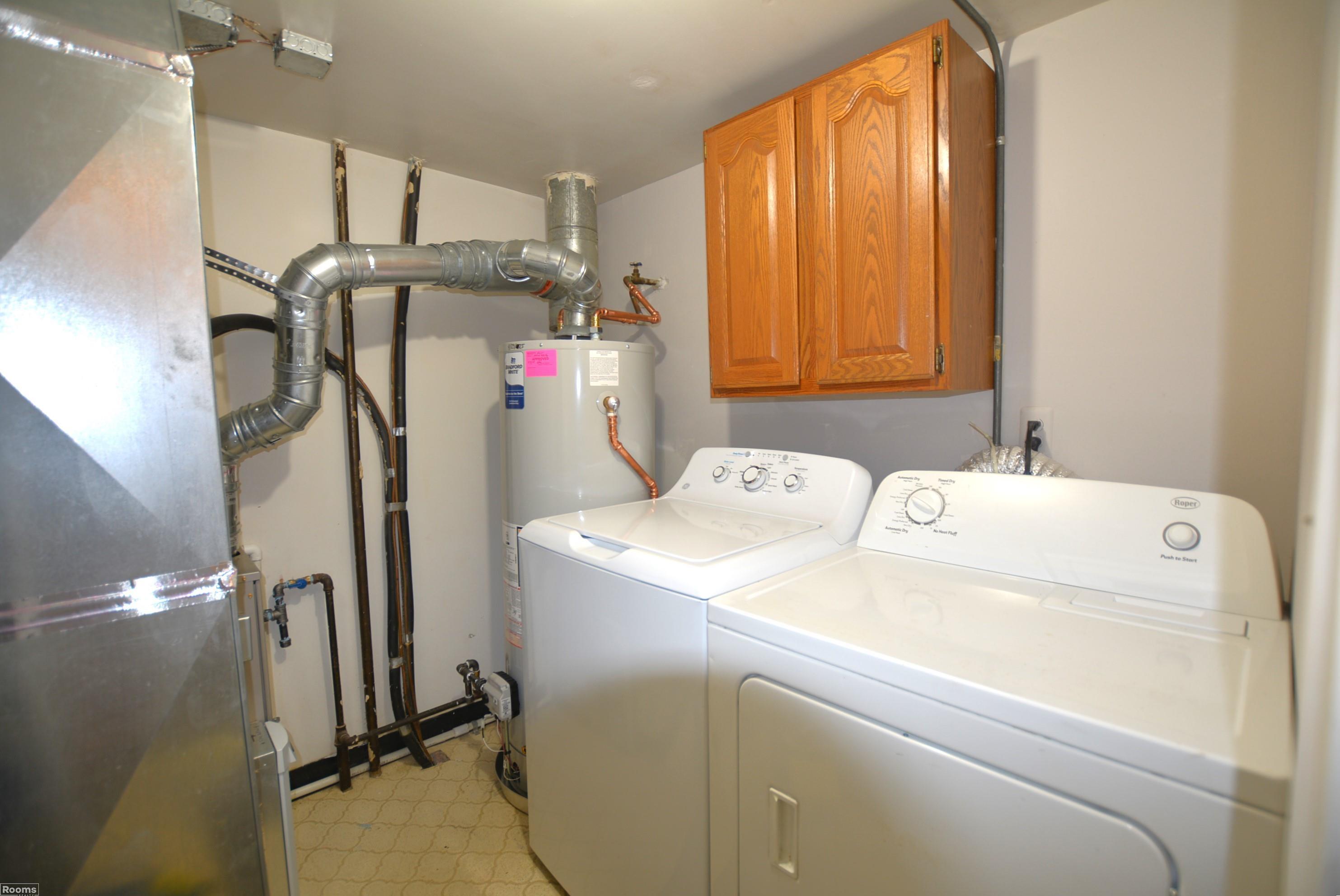 54701 Shelby Road Utica, MI 48316 - Photo 11 of 15 50190537-7b17ac56-5103-4521-b1a9-3fa3def6fad5.JPG