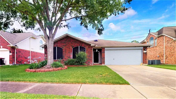 $2,000 | 8231 Ashlawn Drive, Houston, TX 77083